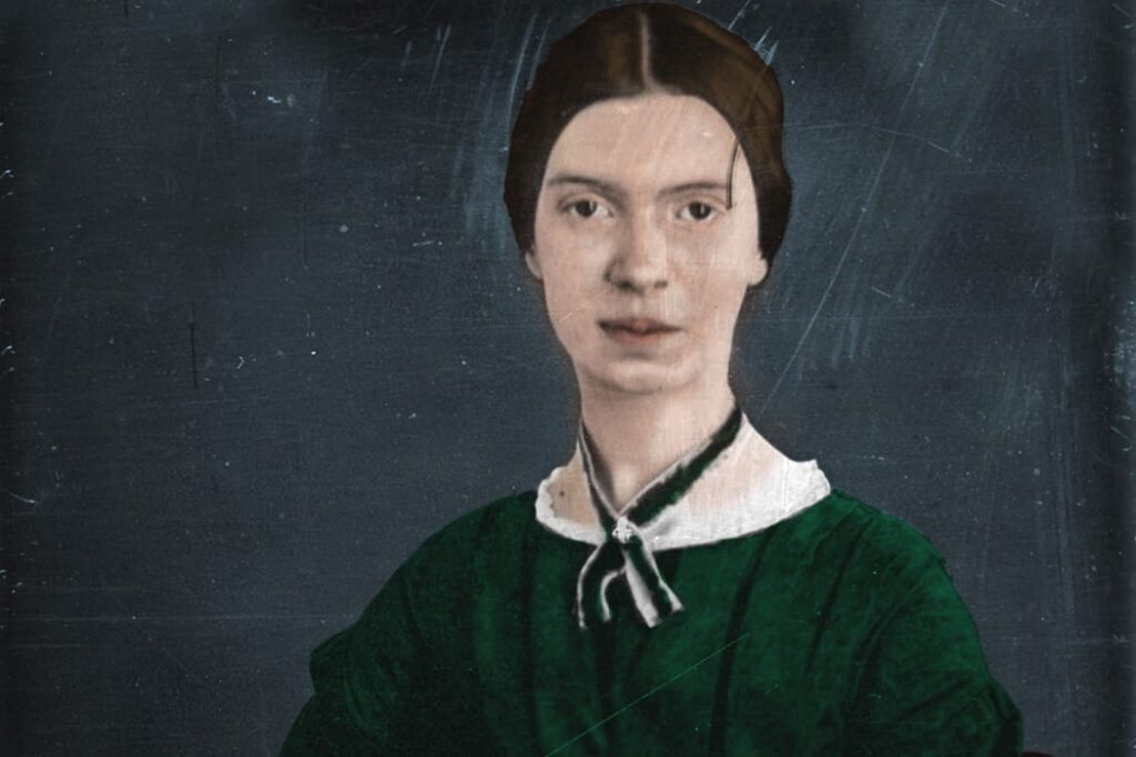 Tão isolada do mundo como a vila de Amherst onde nasceu, em 1830, na região do Massachusetts, Emily Dickinson desenvolveu uma relação mística com Deus e com a vida que traduziu em pensamentos e poemas...