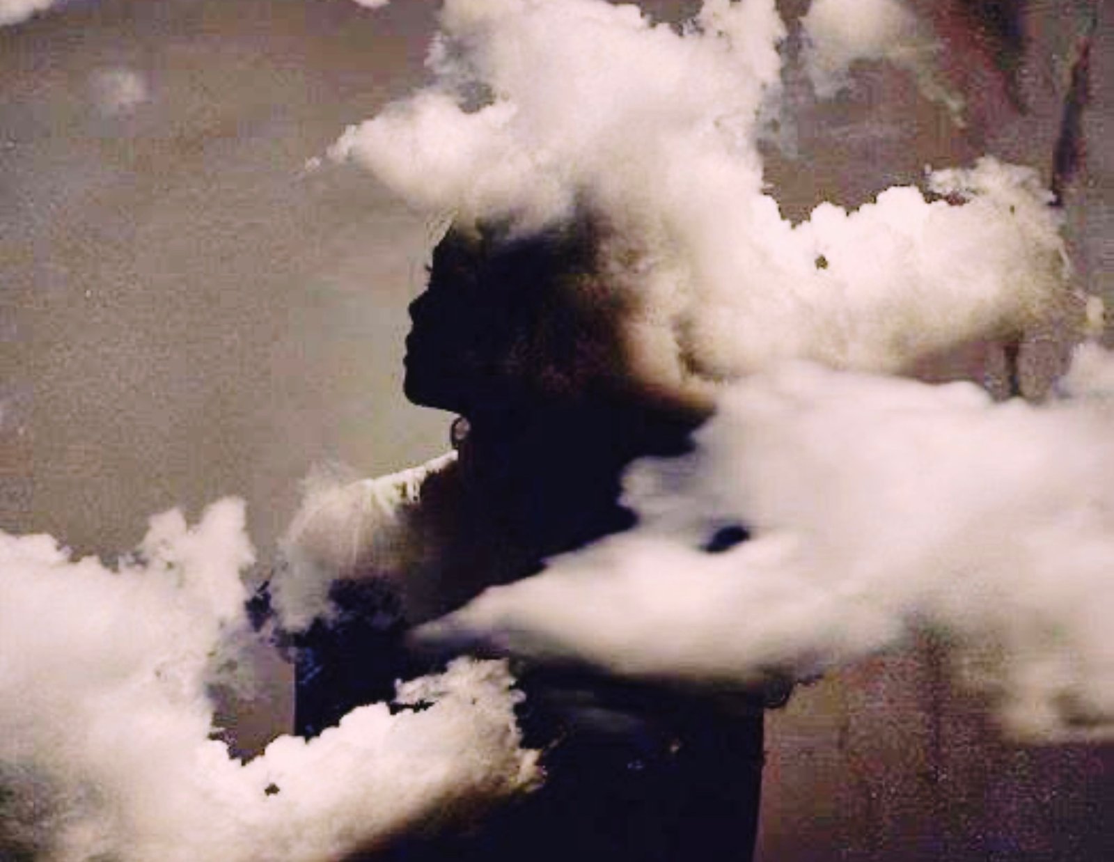 Poema A mulher que corta meus cabelos