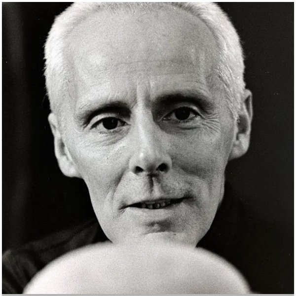 Poemas: História de cão / voz numa pedra / A 10.000 metros — Ver-O-Poema